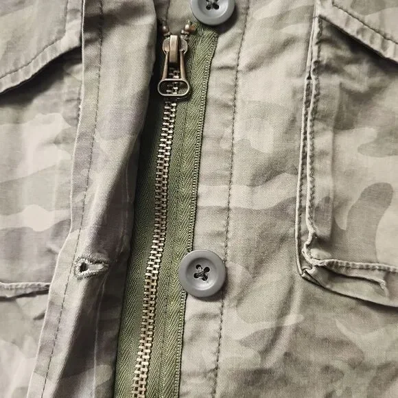 Old Navy Camo Shirt Jacket Lightweight S - Picture 4 of 10